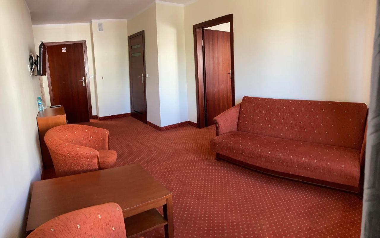 Hotel Gryf Kościerzyna Exterior foto